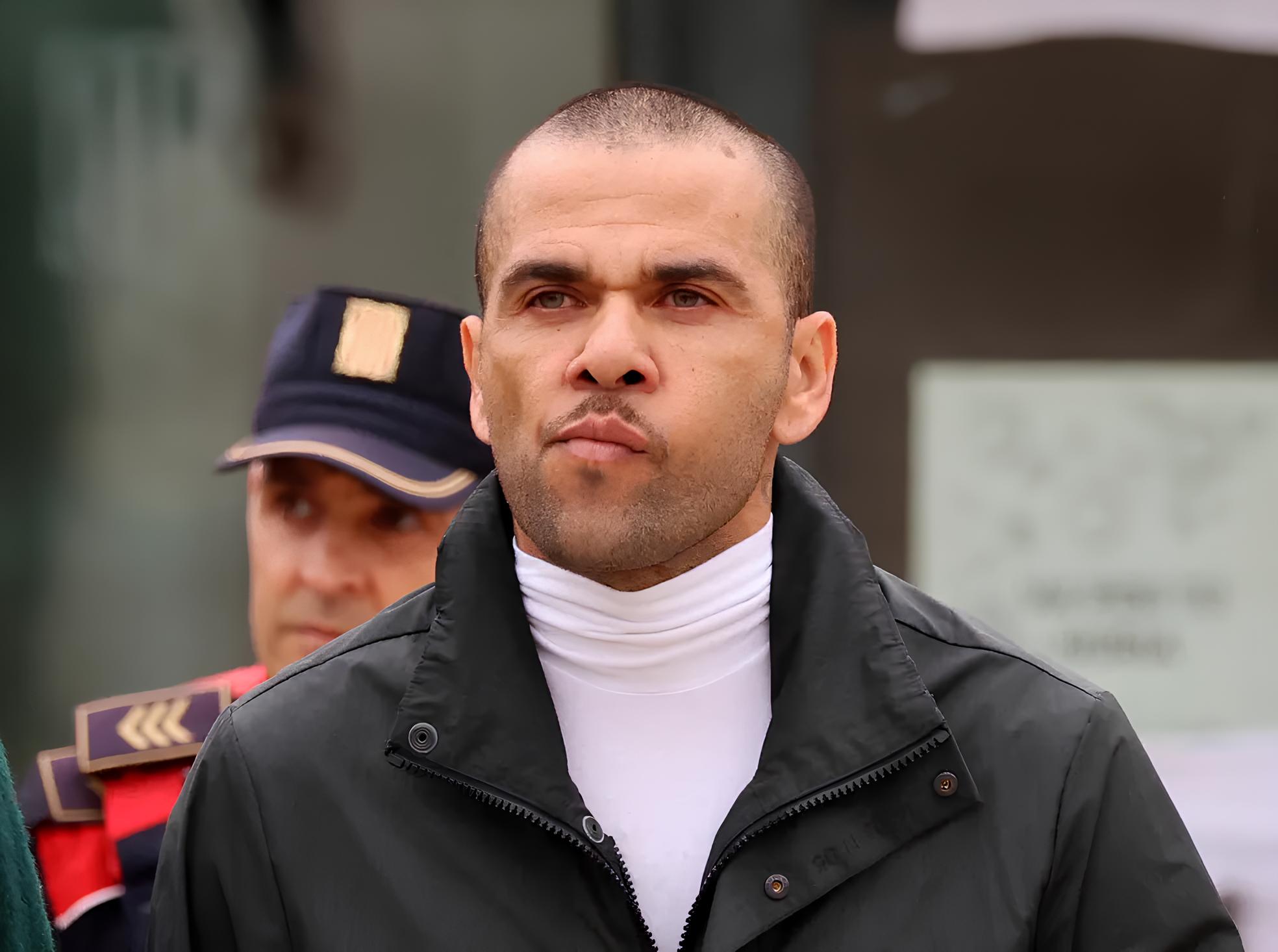 A Decisão que Abalou a Espanha: Daniel Alves Absolvido em Caso de Estupro – Justiça, Verdade e as Sombras do Futebol 3 A Decisão que Abalou a Espanha: Daniel Alves Absolvido em Caso de Estupro – Justiça, Verdade e as Sombras do Futebol A Decis o que Abalou a Espanha Daniel Alves Absolvido em Caso de Estupro Justi a Verdade e as Sombras do Futebol A Decisão que Abalou a Espanha: Daniel Alves Absolvido em Caso de Estupro – Justiça, Verdade e as Sombras do Futebol