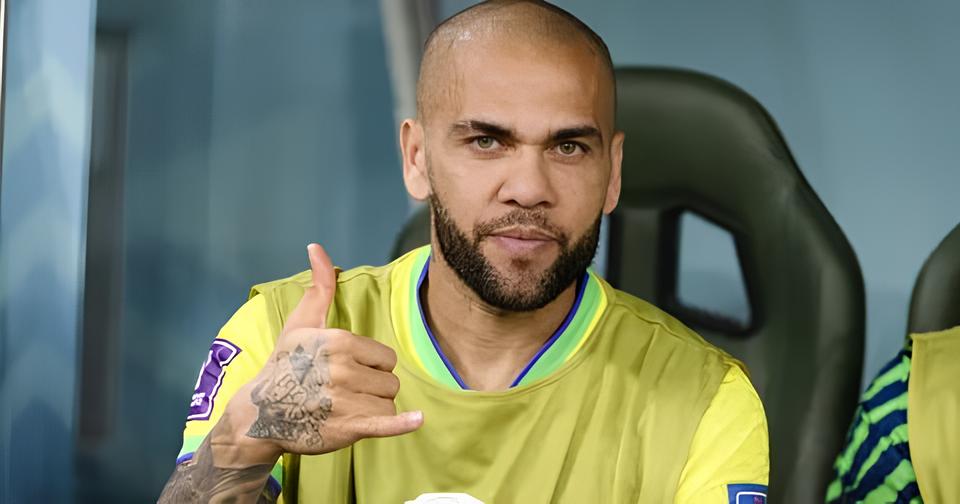 A Reviravolta Judicial de Daniel Alves: Justiça ou Controvérsia? 3 A Reviravolta Judicial de Daniel Alves: Justiça ou Controvérsia? A Reviravolta Judicial de Daniel Alves Justi a ou Controv rsia A Reviravolta Judicial de Daniel Alves: Justiça ou Controvérsia?