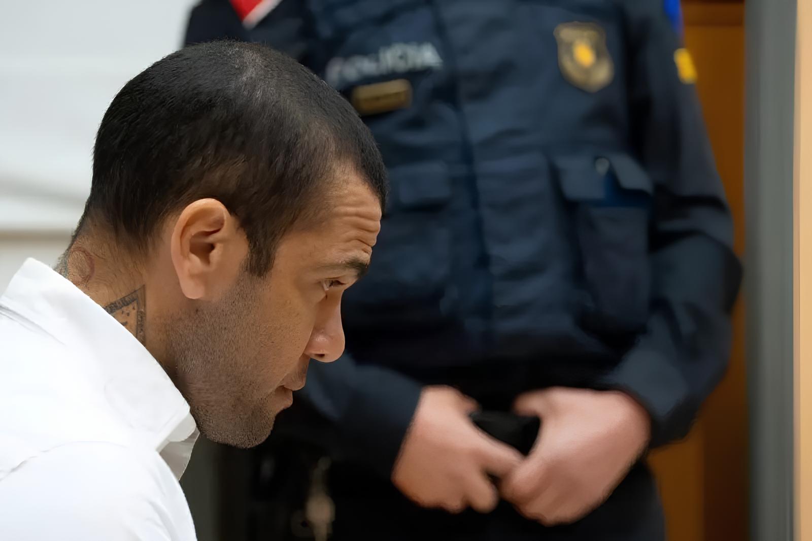 Absolvido, Mas Não Livre: O Caso Daniel Alves e o Debate Sobre Justiça e Emoções na Espanha 3 Absolvido, Mas Não Livre: O Caso Daniel Alves e o Debate Sobre Justiça e Emoções na Espanha Absolvido Mas N o Livre O Caso Daniel Alves e o Debate Sobre Justi a e Emo es na Espanha Absolvido, Mas Não Livre: O Caso Daniel Alves e o Debate Sobre Justiça e Emoções na Espanha