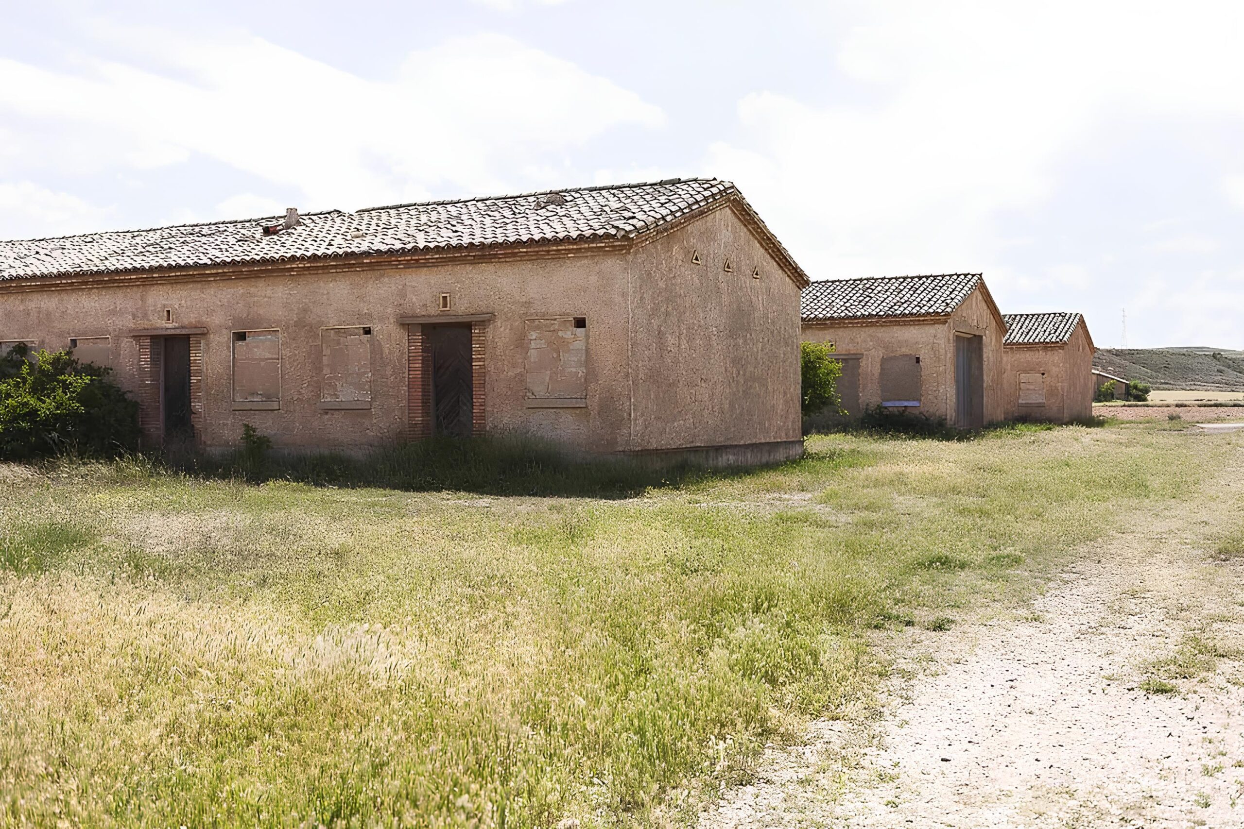 As Ruínas de Belchite: O Campo de Refugiados 'Rússia' e o Eco Silencioso da Guerra Civil Espanhola 3 As Ruínas de Belchite: O Campo de Refugiados 'Rússia' e o Eco Silencioso da Guerra Civil Espanhola As Ru nas de Belchite O Campo de Refugiados R ssia e o Eco Silencioso da Guerra Civil Espanhola scaled As Ruínas de Belchite: O Campo de Refugiados 'Rússia' e o Eco Silencioso da Guerra Civil Espanhola