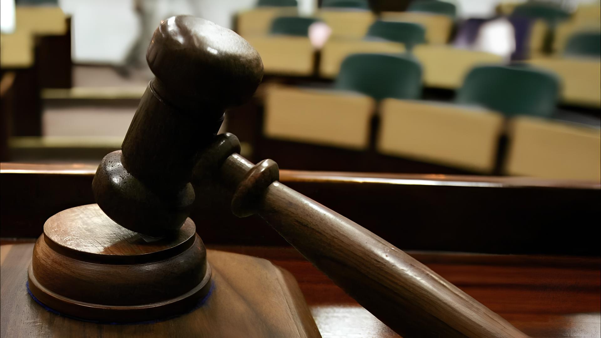 Caso de Exploração em Espanha: Mãe e Filho Absolvidos Após Julgamento Controverso 3 Caso de Exploração em Espanha: Mãe e Filho Absolvidos Após Julgamento Controverso Caso de Exploração em Espanha: Mãe e Filho Absolvidos Após Julgamento Controverso