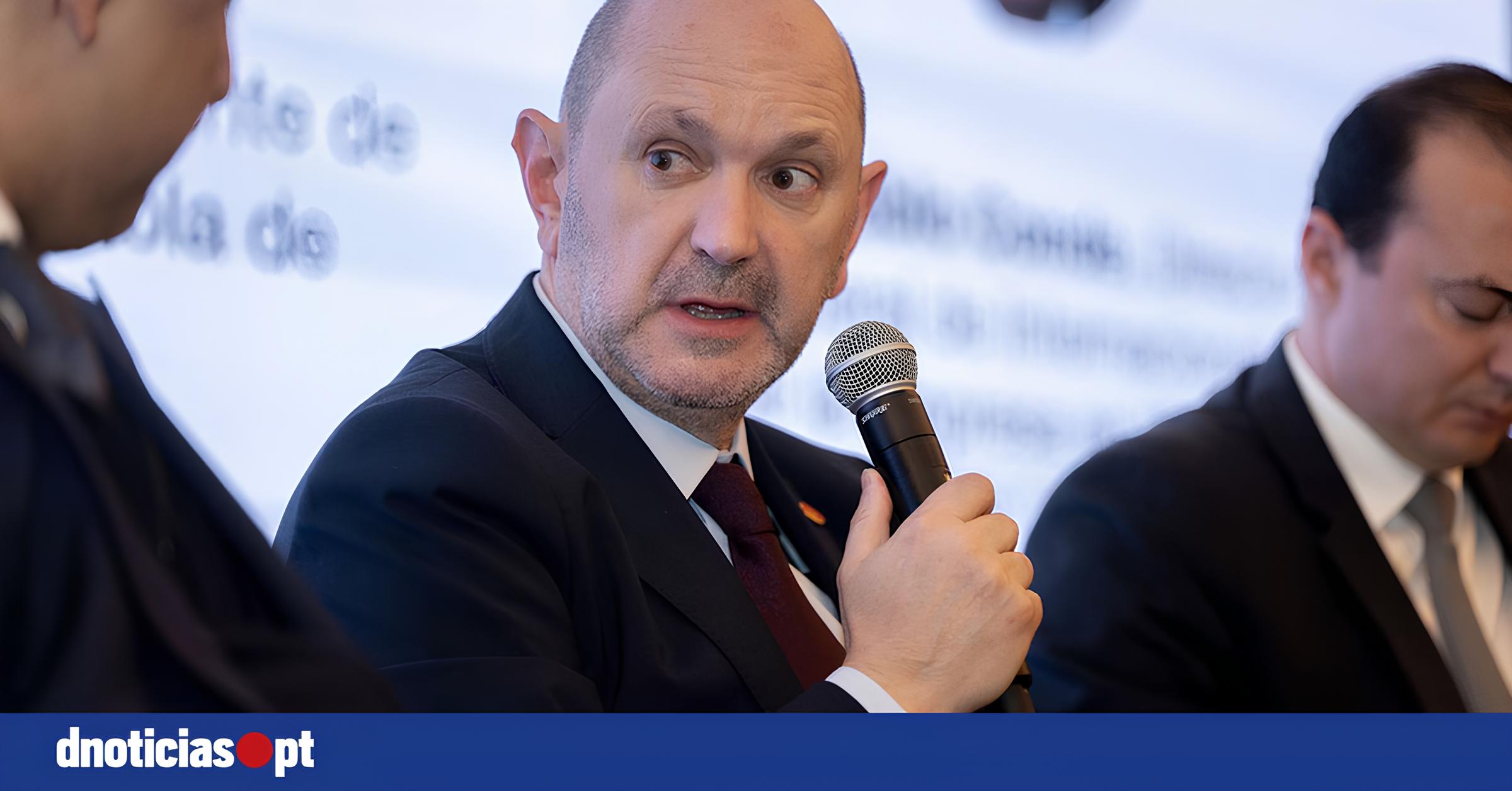 Como a Era dos Dados Pessoais Está Moldando o Futuro do Marketing e da Privacidade Digital 3 Como a Era dos Dados Pessoais Está Moldando o Futuro do Marketing e da Privacidade Digital Como a Era dos Dados Pessoais Est Moldando o Futuro do Marketing e da Privacidade Digital Como a Era dos Dados Pessoais Está Moldando o Futuro do Marketing e da Privacidade Digital
