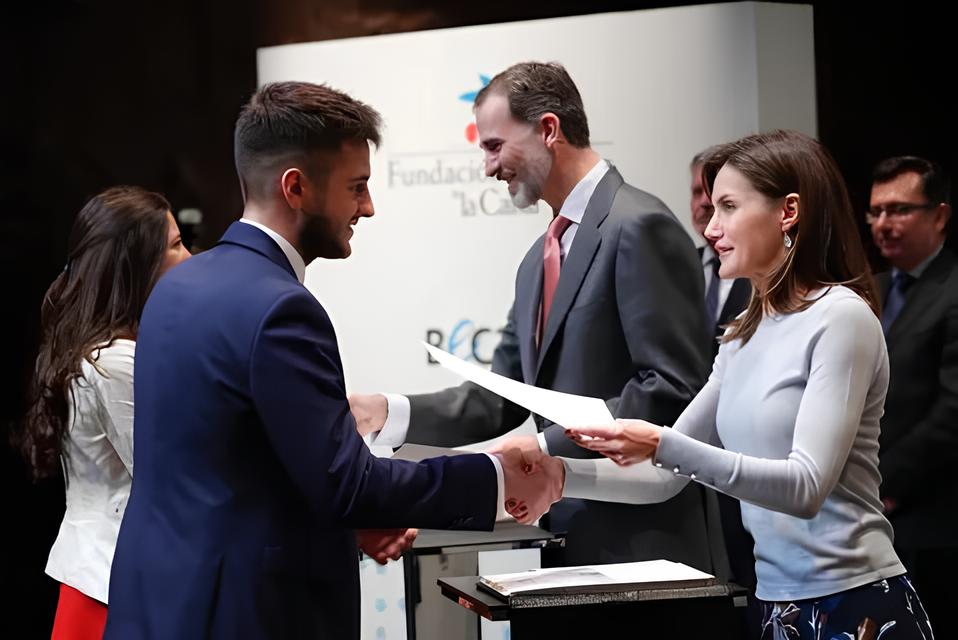 Como o Rei Felipe VI e a Iberdrola Estão Moldando o Futuro da Educação Global: Uma História de Talentos, Inovação e Sustentabilidade 3 Como o Rei Felipe VI e a Iberdrola Estão Moldando o Futuro da Educação Global: Uma História de Talentos, Inovação e Sustentabilidade Como o Rei Felipe VI e a Iberdrola Est o Moldando o Futuro da Educa o Global Uma Hist ria de Talentos Inova o e Sustentabilidade Como o Rei Felipe VI e a Iberdrola Estão Moldando o Futuro da Educação Global: Uma História de Talentos, Inovação e Sustentabilidade
