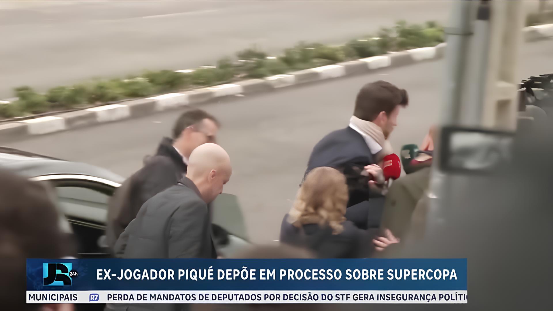 O Caso Piqué: Como a Supercopa da Espanha Virou um Tabuleiro de Xadrez Político e Financeiro 3 O Caso Piqué: Como a Supercopa da Espanha Virou um Tabuleiro de Xadrez Político e Financeiro O Caso Piqu Como a Supercopa da Espanha Virou um Tabuleiro de Xadrez Pol tico e Financeiro O Caso Piqué: Como a Supercopa da Espanha Virou um Tabuleiro de Xadrez Político e Financeiro