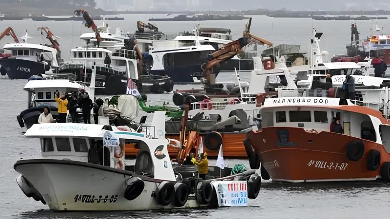 Onda de Resistência: Como um Protesto 'Surf and Turf' na Espanha Está Redefinindo a Luta Ambiental 3 Onda de Resistência: Como um Protesto 'Surf and Turf' na Espanha Está Redefinindo a Luta Ambiental Onda de Resist ncia Como um Protesto Surf and Turf na Espanha Est Redefinindo a Luta Ambiental Onda de Resistência: Como um Protesto 'Surf and Turf' na Espanha Está Redefinindo a Luta Ambiental
