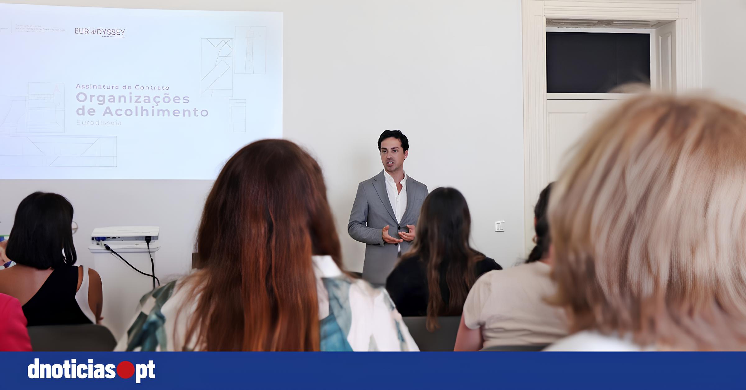 Por Que Jovens Madeirenses Estão Dizendo Sim ao Futuro com o Eurodisseia? 3 Por Que Jovens Madeirenses Estão Dizendo Sim ao Futuro com o Eurodisseia? Por Que Jovens Madeirenses Est o Dizendo Sim ao Futuro com o Eurodisseia Por Que Jovens Madeirenses Estão Dizendo Sim ao Futuro com o Eurodisseia?