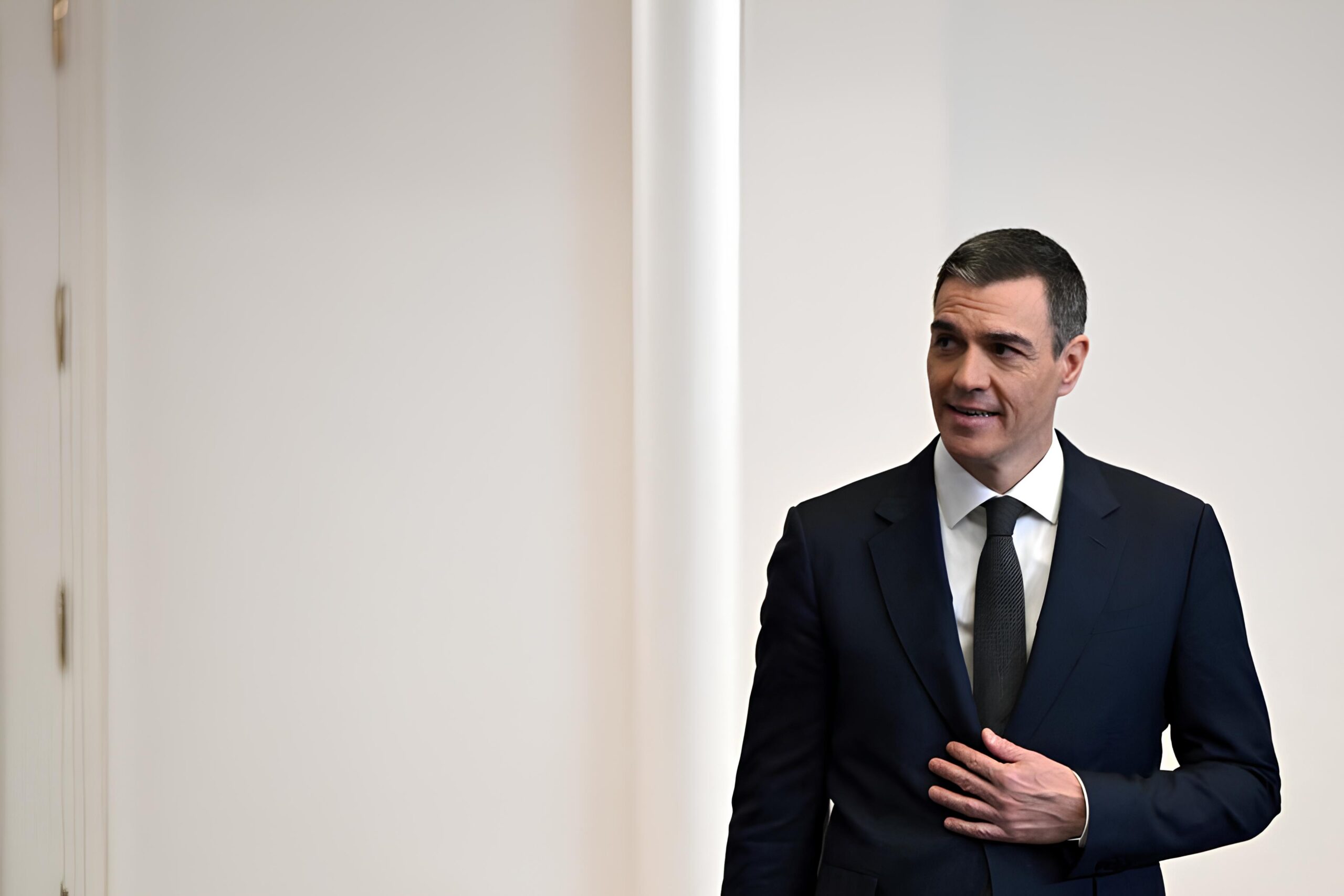 Espanha Encerra Era dos Vistos Gold: O Fim de um Sistema que Movimentou Milhões e Transformou Cidades Inteiras 3 Espanha Encerra Era dos Vistos Gold: O Fim de um Sistema que Movimentou Milhões e Transformou Cidades Inteiras Espanha Encerra Era dos Vistos Gold O Fim de um Sistema que Movimentou Milh es e Transformou Cidades Inteiras scaled Espanha Encerra Era dos Vistos Gold: O Fim de um Sistema que Movimentou Milhões e Transformou Cidades Inteiras