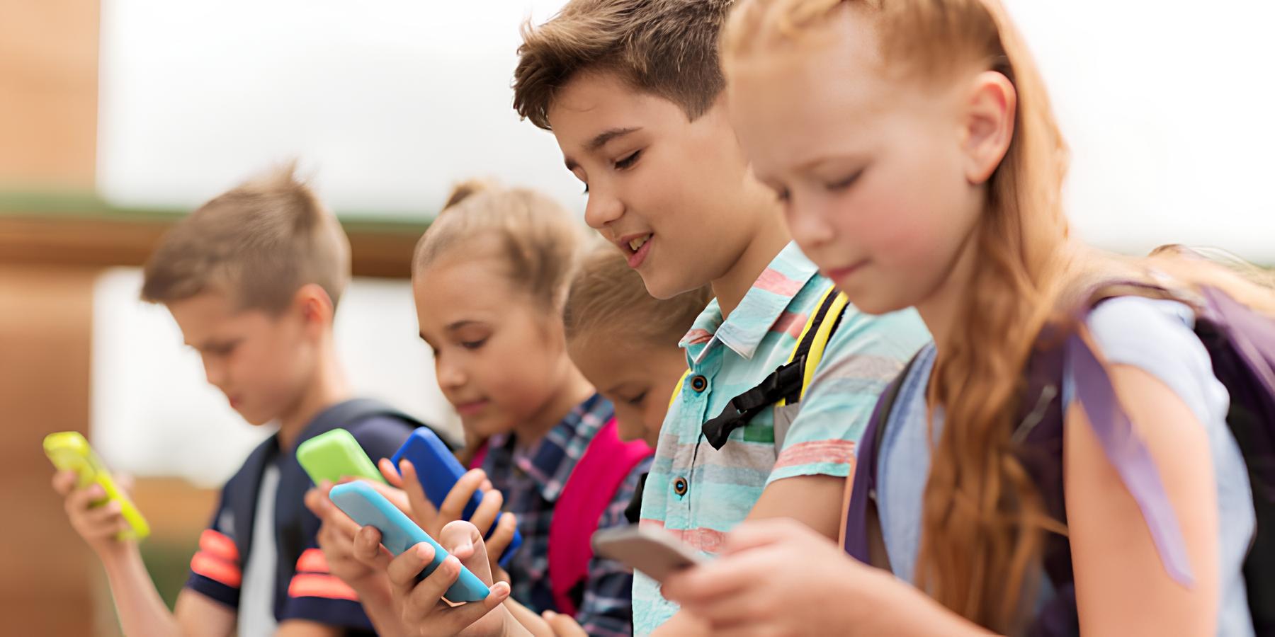 A Batalha Pela Infância Digital: Como Espanha, França e Grécia Estão Moldando o Futuro das Redes Sociais na Europa 3 A Batalha Pela Infância Digital: Como Espanha, França e Grécia Estão Moldando o Futuro das Redes Sociais na Europa A Batalha Pela Inf ncia Digital Como Espanha Fran a e Gr cia Est o Moldando o Futuro das Redes Sociais na Europa A Batalha Pela Infância Digital: Como Espanha, França e Grécia Estão Moldando o Futuro das Redes Sociais na Europa