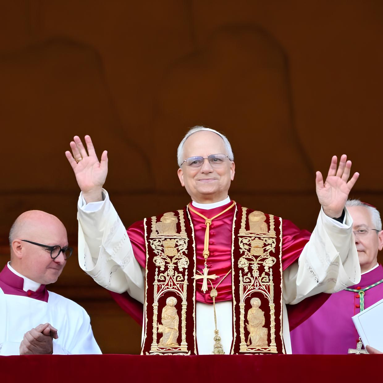 A Missa de Início do Papado de Leão 14: Um Encontro Global no Coração do Vaticano 3 A Missa de Início do Papado de Leão 14: Um Encontro Global no Coração do Vaticano A Missa de In cio do Papado de Le o 14 Um Encontro Global no Cora o do Vaticano A Missa de Início do Papado de Leão 14: Um Encontro Global no Coração do Vaticano
