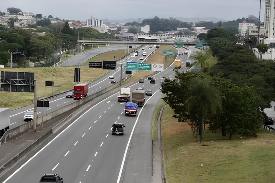A Nova Era das Rodovias Brasileiras: Como a Fiscalização por Velocidade Média Pode Salvar Milhares de Vidas 3 A Nova Era das Rodovias Brasileiras: Como a Fiscalização por Velocidade Média Pode Salvar Milhares de Vidas A Nova Era das Rodovias Brasileiras Como a Fiscaliza o por Velocidade M dia Pode Salvar Milhares de Vidas A Nova Era das Rodovias Brasileiras: Como a Fiscalização por Velocidade Média Pode Salvar Milhares de Vidas