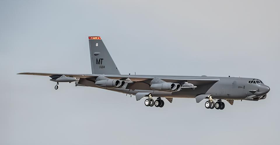 B-52H na Europa: A Estratégia Militar Americana Que Está Redefinindo o Jogo Global 3 B-52H na Europa: A Estratégia Militar Americana Que Está Redefinindo o Jogo Global B 52H na Europa A Estrat gia Militar Americana Que Est Redefinindo o Jogo Global B-52H na Europa: A Estratégia Militar Americana Que Está Redefinindo o Jogo Global