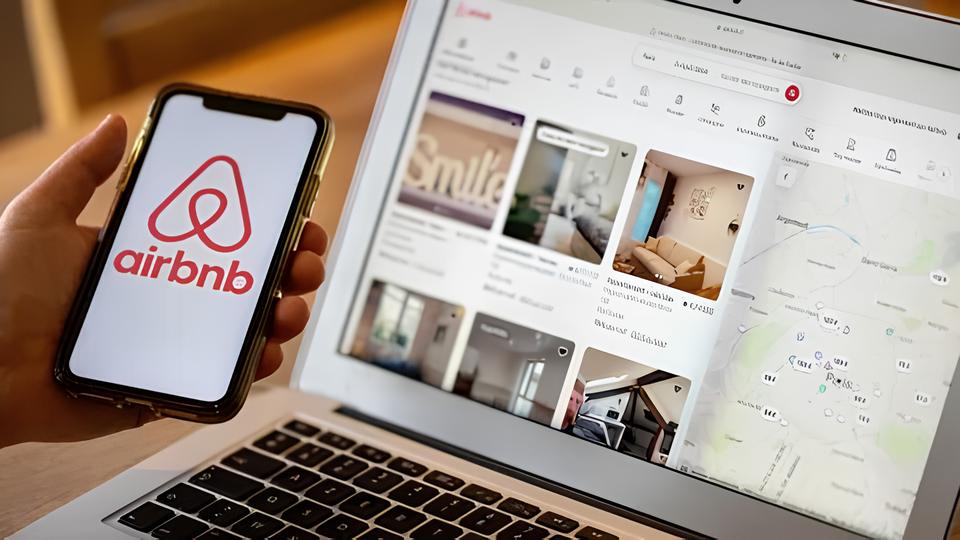 Espanha Contra o Airbnb: O Caso dos 65.000 Anúncios Removidos e a Crise Habitacional Que Sacudiu o País 3 Espanha Contra o Airbnb: O Caso dos 65.000 Anúncios Removidos e a Crise Habitacional Que Sacudiu o País Espanha Contra o Airbnb O Caso dos 65 000 An ncios Removidos e a Crise Habitacional Que Sacudiu o Pa s Espanha Contra o Airbnb: O Caso dos 65.000 Anúncios Removidos e a Crise Habitacional Que Sacudiu o País