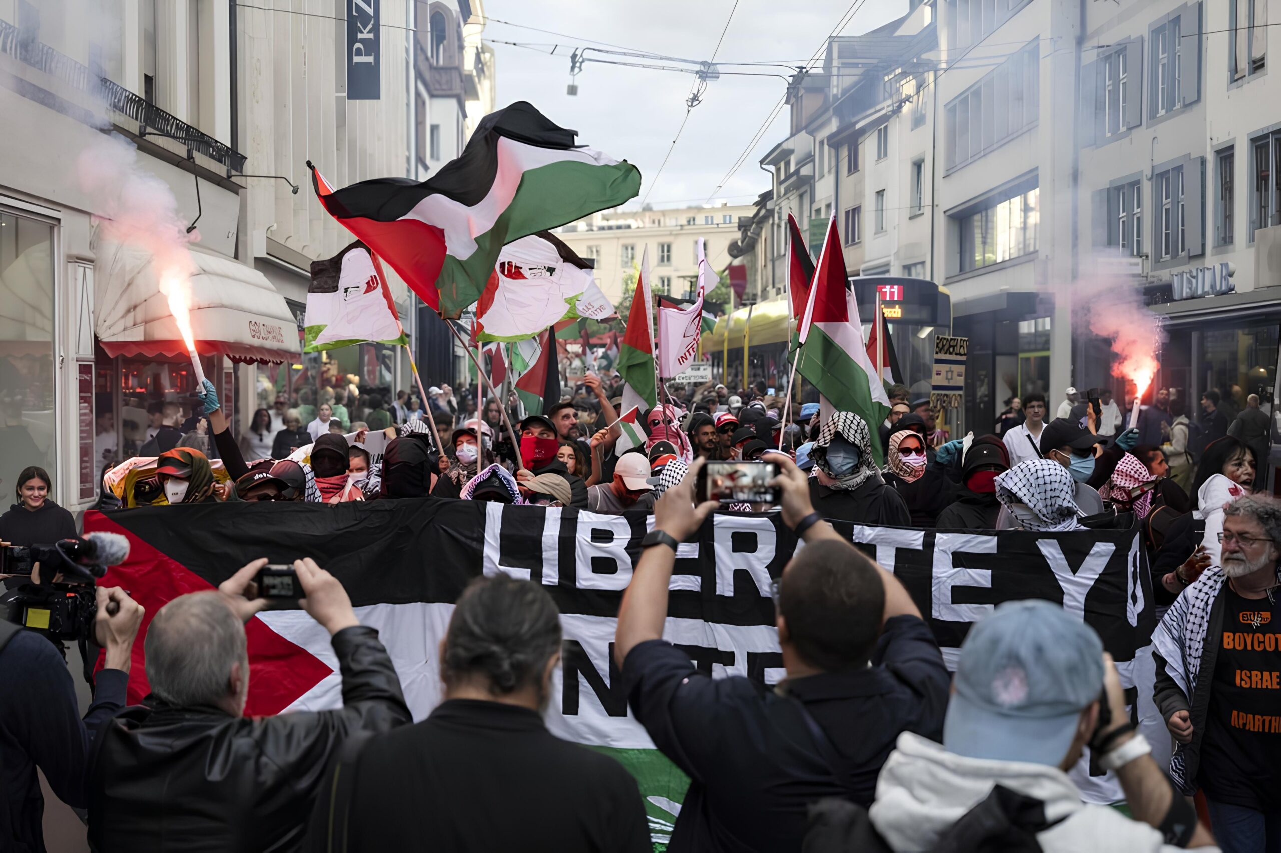 Espanha Rompe o Silêncio na Eurovisão: O Grito por Paz e Justiça para a Palestina 3 Espanha Rompe o Silêncio na Eurovisão: O Grito por Paz e Justiça para a Palestina Espanha Rompe o Sil ncio na Eurovis o O Grito por Paz e Justi a para a Palestina scaled Espanha Rompe o Silêncio na Eurovisão: O Grito por Paz e Justiça para a Palestina