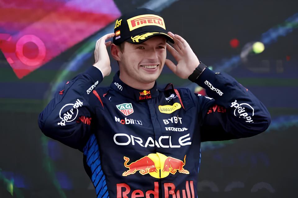 Max Verstappen na Espanha: O Que Está Por Trás do Aceite de um 3º Lugar no Grid? 3 Max Verstappen na Espanha: O Que Está Por Trás do Aceite de um 3º Lugar no Grid? Max Verstappen na Espanha: O Que Está Por Trás do Aceite de um 3º Lugar no Grid?