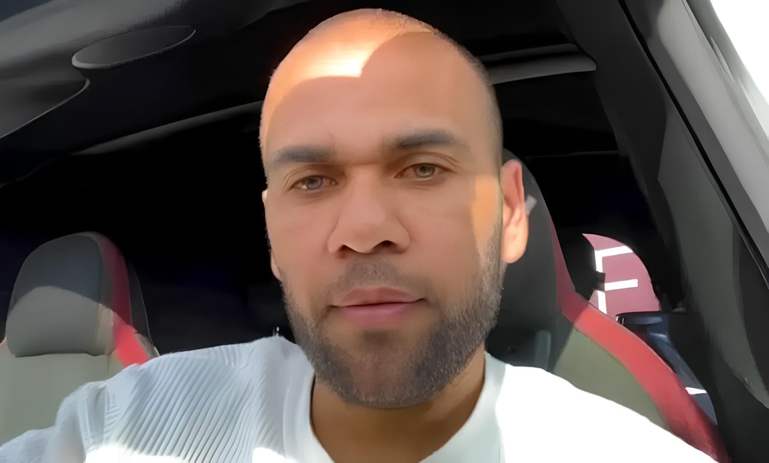 O Caso Daniel Alves e o Servidor de Guajará Mirim: Duas Histórias Paralelas de Justiça e Controvérsia 3 O Caso Daniel Alves e o Servidor de Guajará Mirim: Duas Histórias Paralelas de Justiça e Controvérsia O Caso Daniel Alves e o Servidor de Guajar Mirim Duas Hist rias Paralelas de Justi a e Controv rsia O Caso Daniel Alves e o Servidor de Guajará Mirim: Duas Histórias Paralelas de Justiça e Controvérsia