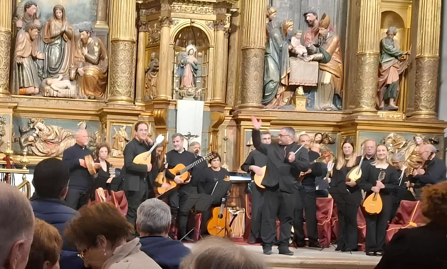 O Espetáculo Que Cruzou Fronteiras: Como a Orquestra de Bandolins de Esmoriz Encantou Valladolid 3 O Espetáculo Que Cruzou Fronteiras: Como a Orquestra de Bandolins de Esmoriz Encantou Valladolid O Espet culo Que Cruzou Fronteiras Como a Orquestra de Bandolins de Esmoriz Encantou Valladolid O Espetáculo Que Cruzou Fronteiras: Como a Orquestra de Bandolins de Esmoriz Encantou Valladolid