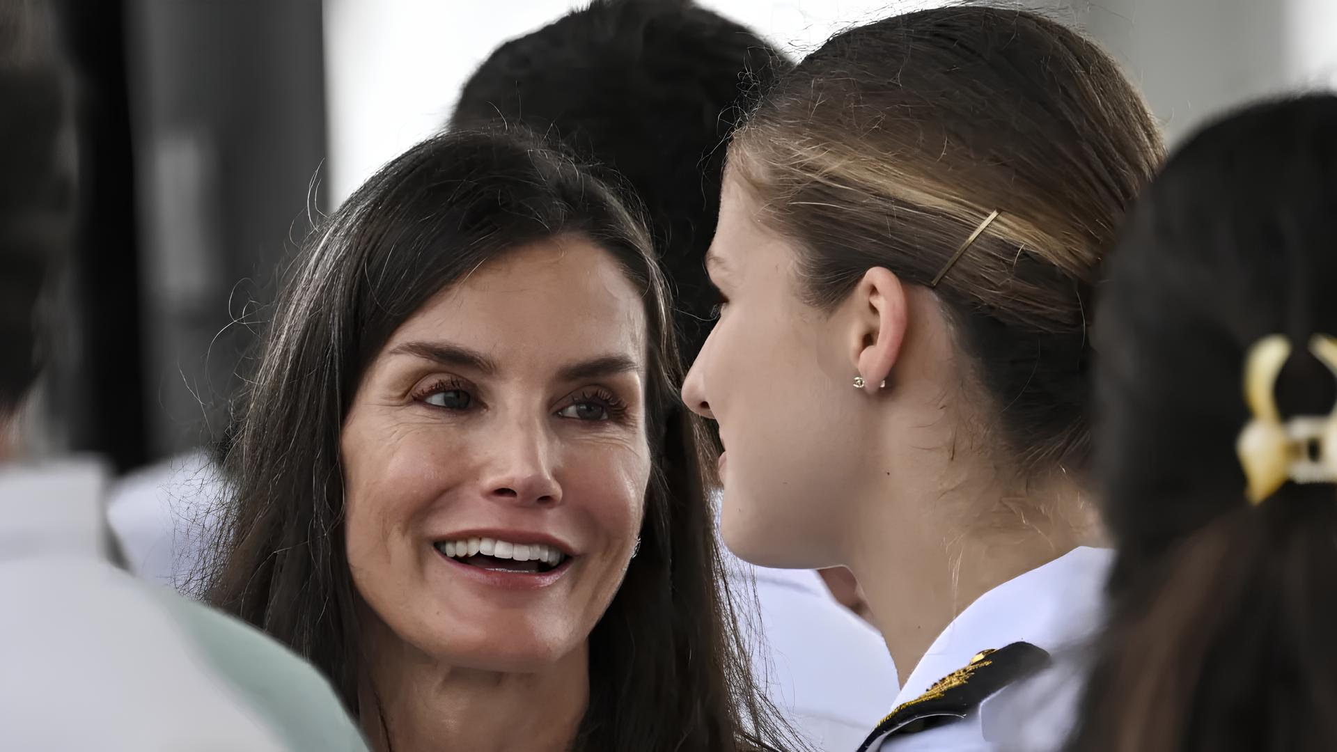 O Reencontro Real: Letizia e Leonor Juntas no Panamá em Noite de Celebração e Emoção 3 O Reencontro Real: Letizia e Leonor Juntas no Panamá em Noite de Celebração e Emoção O Reencontro Real Letizia e Leonor Juntas no Panam em Noite de Celebra o e Emo o O Reencontro Real: Letizia e Leonor Juntas no Panamá em Noite de Celebração e Emoção
