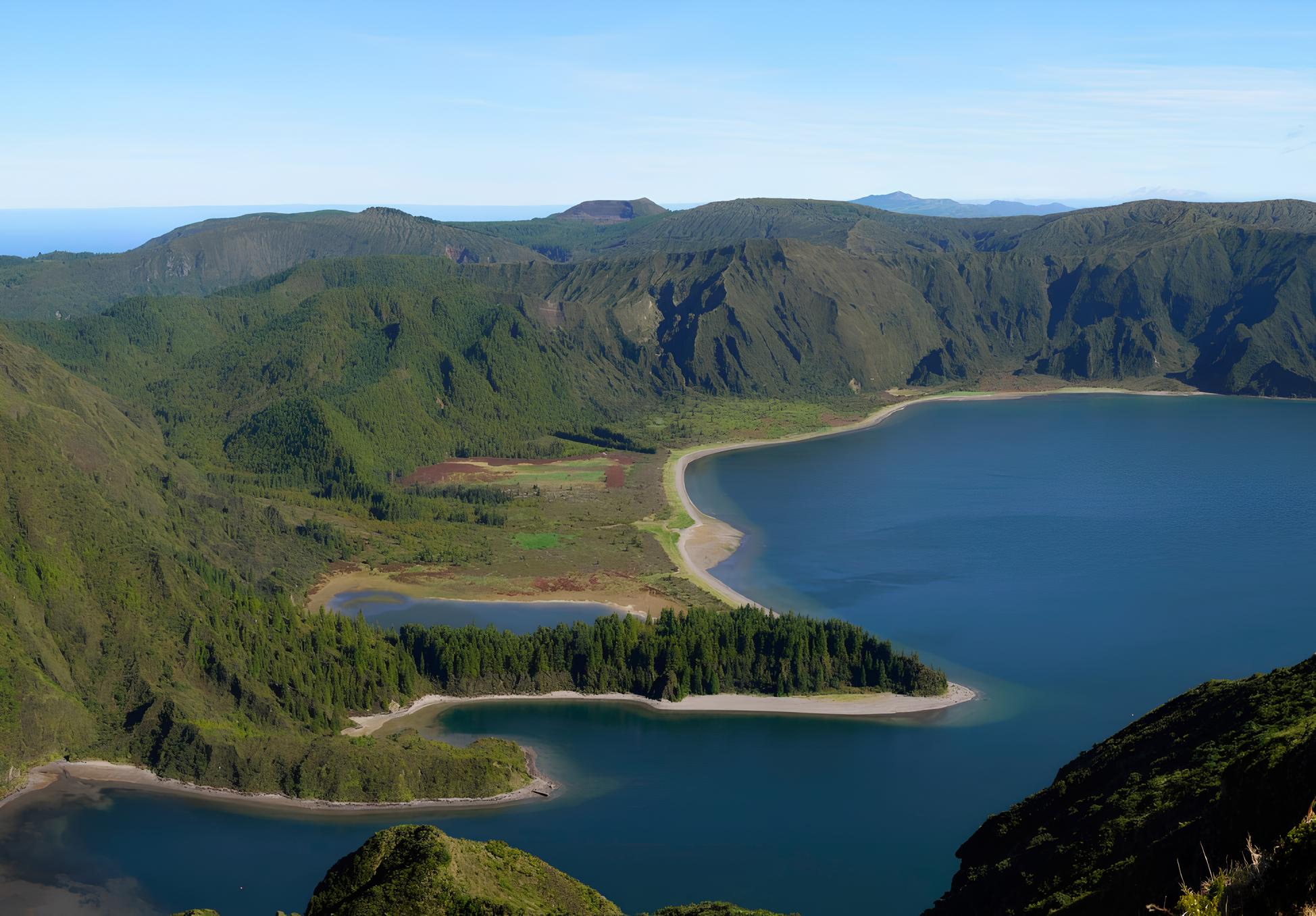 Os Açores: O Paraíso Atlântico Conquistando Corações nos EUA, Espanha e Alemanha 3 Os Açores: O Paraíso Atlântico Conquistando Corações nos EUA, Espanha e Alemanha Os A ores O Para so Atl ntico Conquistando Cora es nos EUA Espanha e Alemanha Os Açores: O Paraíso Atlântico Conquistando Corações nos EUA, Espanha e Alemanha