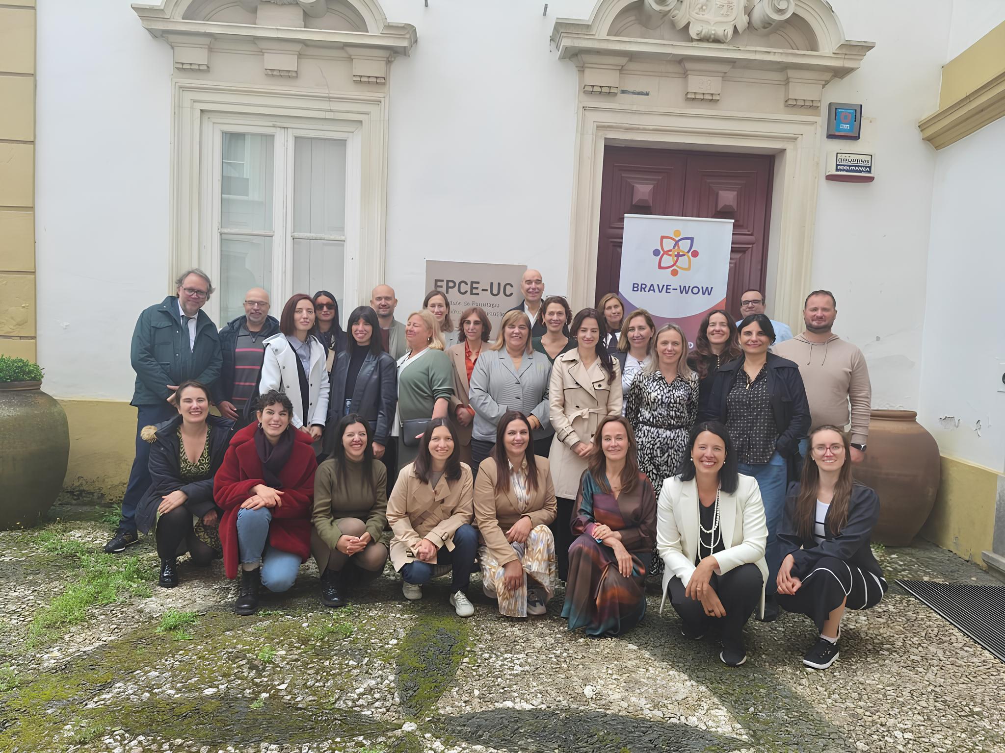 Por Que a Universidade de Coimbra Está Investindo 2 Milhões de Euros para Combater a Violência no Trabalho? 3 Por Que a Universidade de Coimbra Está Investindo 2 Milhões de Euros para Combater a Violência no Trabalho? Por Que a Universidade de Coimbra Est Investindo 2 Milh es de Euros para Combater a Viol ncia no Trabalho Por Que a Universidade de Coimbra Está Investindo 2 Milhões de Euros para Combater a Violência no Trabalho?