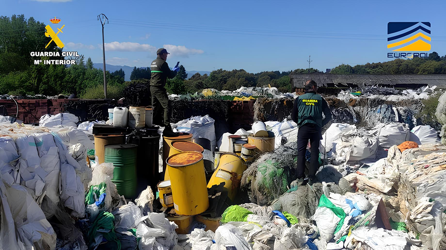 Quando o Lixo Vira Crime: A História da Quadrilha que Exportou 41 Mil Toneladas de Plástico Contaminado 3 Quando o Lixo Vira Crime: A História da Quadrilha que Exportou 41 Mil Toneladas de Plástico Contaminado Quando o Lixo Vira Crime: A História da Quadrilha que Exportou 41 Mil Toneladas de Plástico Contaminado