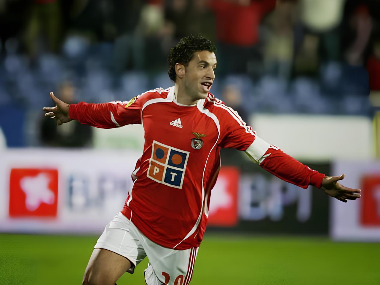 Simão Sabrosa e o Retorno Triunfal à Luz: Como o Benfica Reescreve Sua História com Velhos Capitães 3 Simão Sabrosa e o Retorno Triunfal à Luz: Como o Benfica Reescreve Sua História com Velhos Capitães Sim o Sabrosa e o Retorno Triunfal Luz Como o Benfica Reescreve Sua Hist ria com Velhos Capit es Simão Sabrosa e o Retorno Triunfal à Luz: Como o Benfica Reescreve Sua História com Velhos Capitães