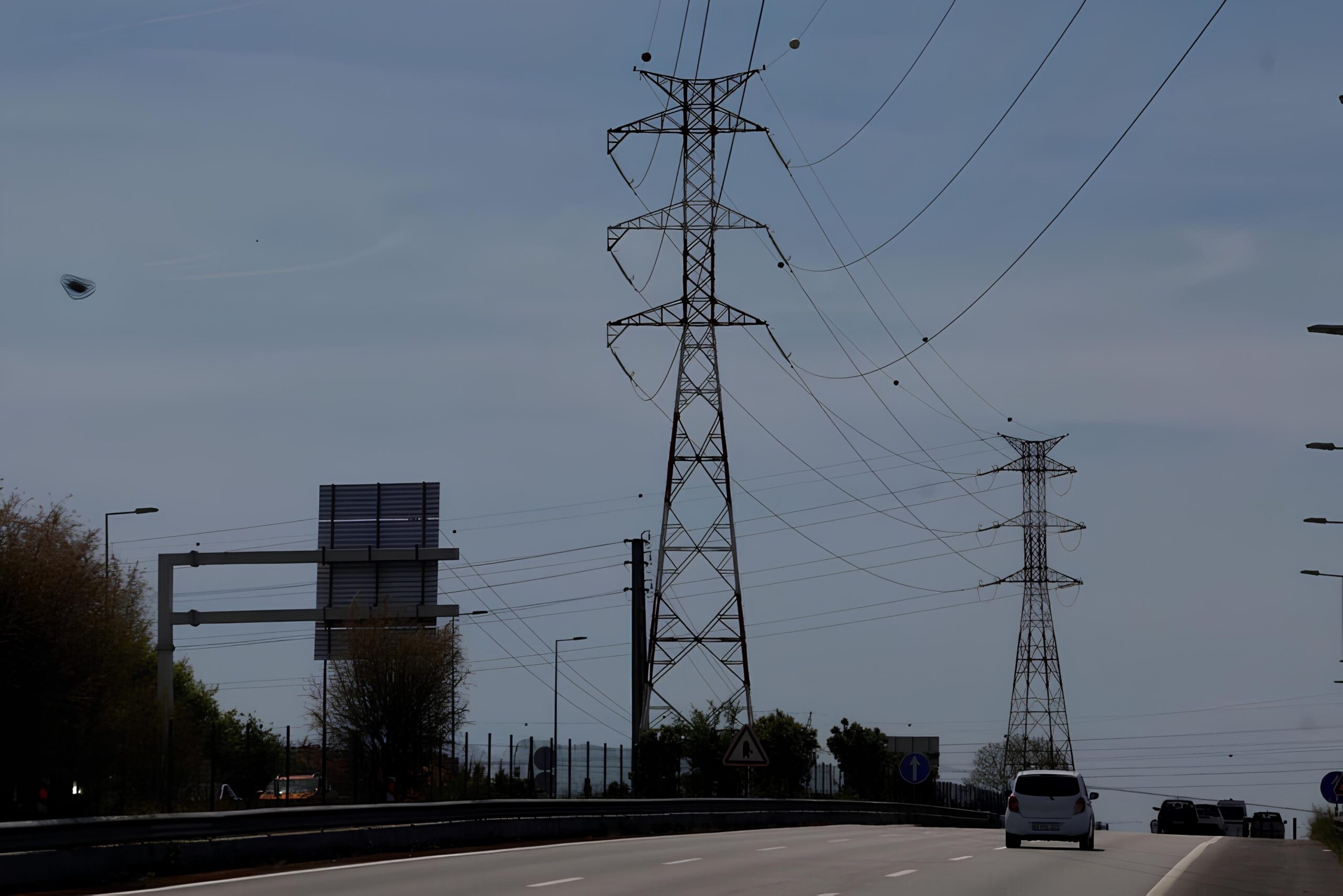 Por que Portugal e Espanha Pressionam a Fran a por Interliga es El tricas A Energia Est em Jogo scaled Por que Portugal e Espanha Pressionam a França por Interligações Elétricas? A Energia Está em Jogo
