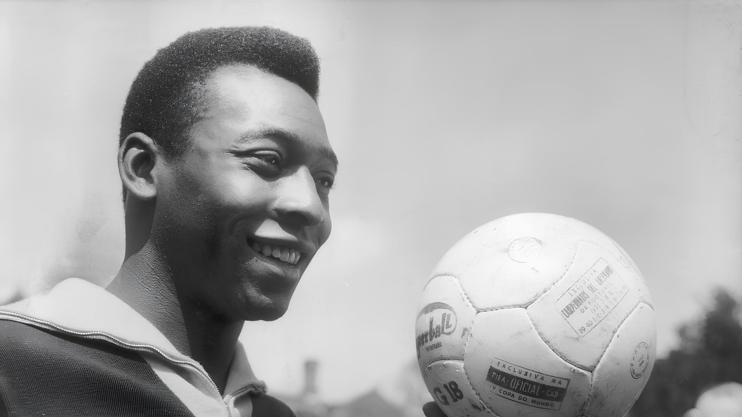 O Legado Inabalável de Pelé: Como o Atleta do Século Revolucionou o Esporte e Inspirou Gerações 3 O Legado Inabalável de Pelé: Como o Atleta do Século Revolucionou o Esporte e Inspirou Gerações O Legado Inabal vel de Pel Como o Atleta do S culo Revolucionou o Esporte e Inspirou Gera es scaled O Legado Inabalável de Pelé: Como o Atleta do Século Revolucionou o Esporte e Inspirou Gerações