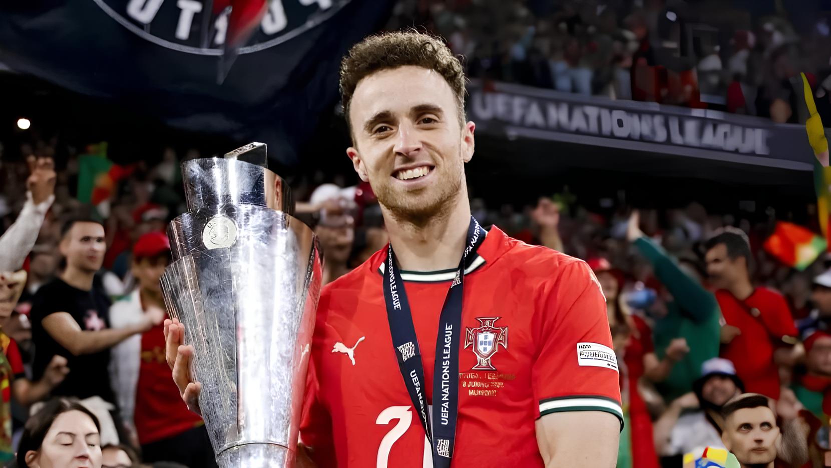 Tragédia no Asfalto: A Morte de Diogo Jota Abala o Mundo do Futebol e Deixa um Legado Inesquecível 3 Tragédia no Asfalto: A Morte de Diogo Jota Abala o Mundo do Futebol e Deixa um Legado Inesquecível Tragédia no Asfalto: A Morte de Diogo Jota Abala o Mundo do Futebol e Deixa um Legado Inesquecível