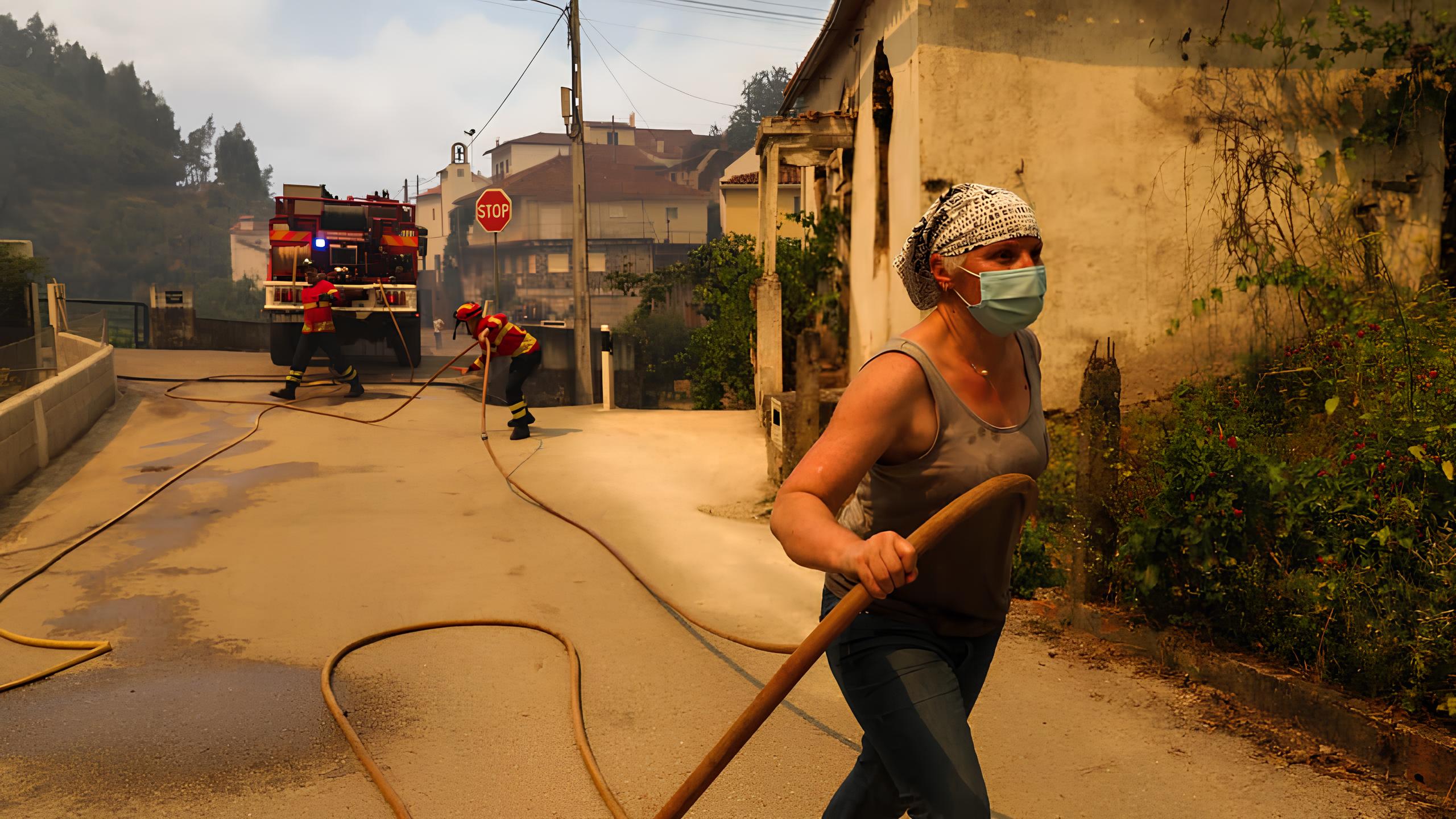 A Chama Devastadora: Como Espanha e Portugal Estão no Centro da Maior Crise de Incêndios Florestais da UE 1 A Chama Devastadora: Como Espanha e Portugal Estão no Centro da Maior Crise de Incêndios Florestais da UE A Chama Devastadora Como Espanha e Portugal Est o no Centro da Maior Crise de Inc ndios Florestais da UE A Chama Devastadora: Como Espanha e Portugal Estão no Centro da Maior Crise de Incêndios Florestais da UE