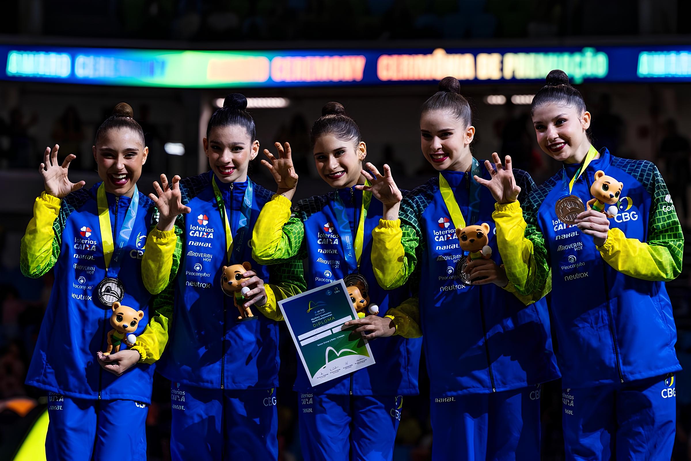 Brasil Emociona o Mundo: A Saga da Ginástica Rítmica e a Prata Histórica ao Som de Evidências 1 Brasil Emociona o Mundo: A Saga da Ginástica Rítmica e a Prata Histórica ao Som de Evidências Brasil Emociona o Mundo A Saga da Gin stica R tmica e a Prata Hist rica ao Som de Evid ncias Brasil Emociona o Mundo: A Saga da Ginástica Rítmica e a Prata Histórica ao Som de Evidências