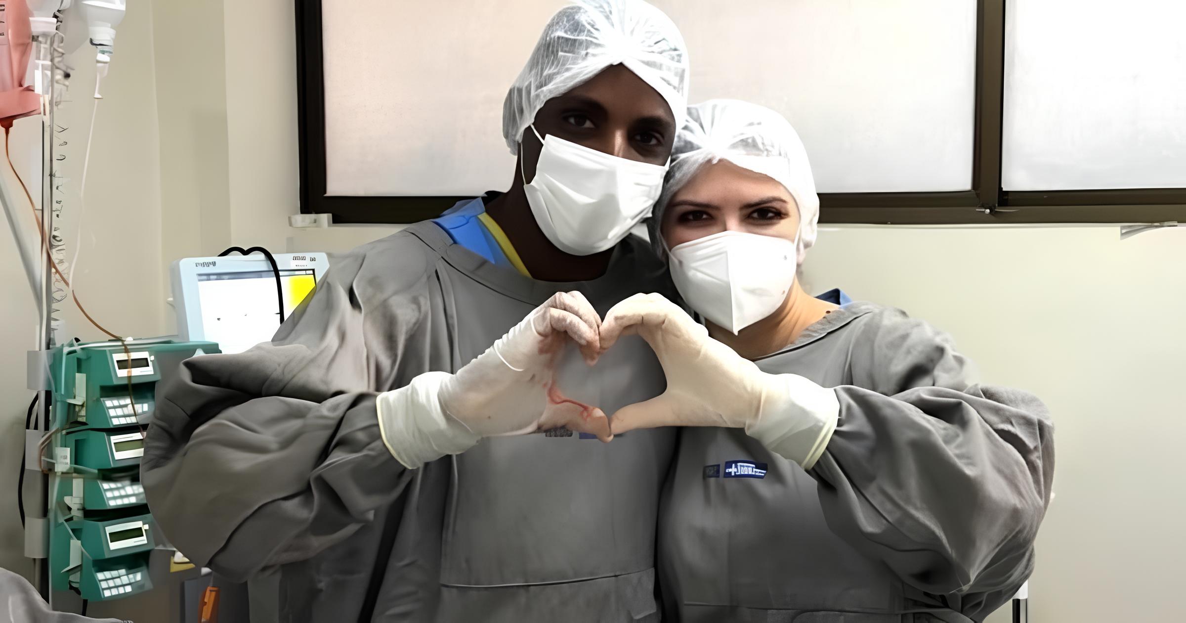 Como Um Casal de Médicos Baianos Salvou uma Vida a 35.000 Pés de Altura: A História Real que Virou Manchete Internacional 1 Como Um Casal de Médicos Baianos Salvou uma Vida a 35.000 Pés de Altura: A História Real que Virou Manchete Internacional Como Um Casal de M dicos Baianos Salvou uma Vida a 35 000 P s de Altura A Hist ria Real que Virou Manchete Internacional Como Um Casal de Médicos Baianos Salvou uma Vida a 35.000 Pés de Altura: A História Real que Virou Manchete Internacional