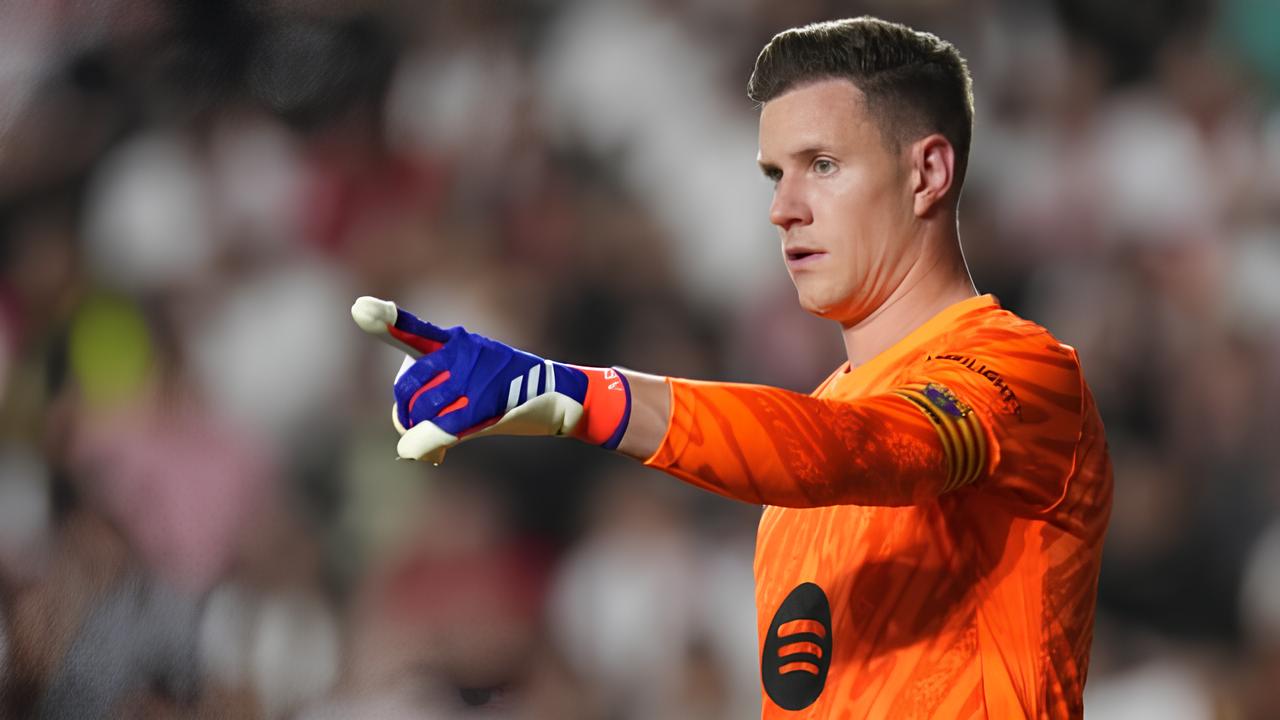 Por Que Barcelona Retirou a Braçadeira de Capitão de Ter Stegen? O Caso que Abalou o Mundo do Futebol 1 Por Que Barcelona Retirou a Braçadeira de Capitão de Ter Stegen? O Caso que Abalou o Mundo do Futebol Por Que Barcelona Retirou a Bra adeira de Capit o de Ter Stegen O Caso que Abalou o Mundo do Futebol Por Que Barcelona Retirou a Braçadeira de Capitão de Ter Stegen? O Caso que Abalou o Mundo do Futebol