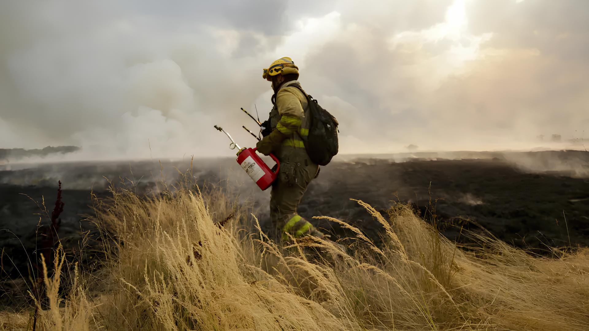 Quando o Fogo Consome Mais do Que Florestas: A Rotina Brutal dos Bombeiros Espanhóis e Portugueses em Tempos de Crise Climática 1 Quando o Fogo Consome Mais do Que Florestas: A Rotina Brutal dos Bombeiros Espanhóis e Portugueses em Tempos de Crise Climática Quando o Fogo Consome Mais do Que Florestas A Rotina Brutal dos Bombeiros Espanh is e Portugueses em Tempos de Crise Clim tica Quando o Fogo Consome Mais do Que Florestas: A Rotina Brutal dos Bombeiros Espanhóis e Portugueses em Tempos de Crise Climática