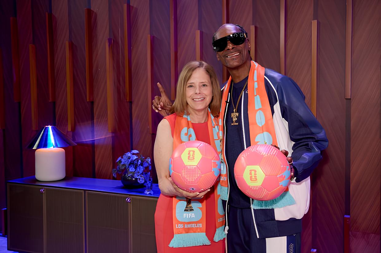 Snoop Dogg Eleito Presidente da Comunidade de Los Angeles para a Copa do Mundo 2026: O Rapper que Vai Reunir o Mundo no Sofi Stadium 1 Snoop Dogg Eleito Presidente da Comunidade de Los Angeles para a Copa do Mundo 2026: O Rapper que Vai Reunir o Mundo no Sofi Stadium Snoop Dogg Eleito Presidente da Comunidade de Los Angeles para a Copa do Mundo 2026 O Rapper que Vai Reunir o Mundo no Sofi Stadium Snoop Dogg Eleito Presidente da Comunidade de Los Angeles para a Copa do Mundo 2026: O Rapper que Vai Reunir o Mundo no Sofi Stadium