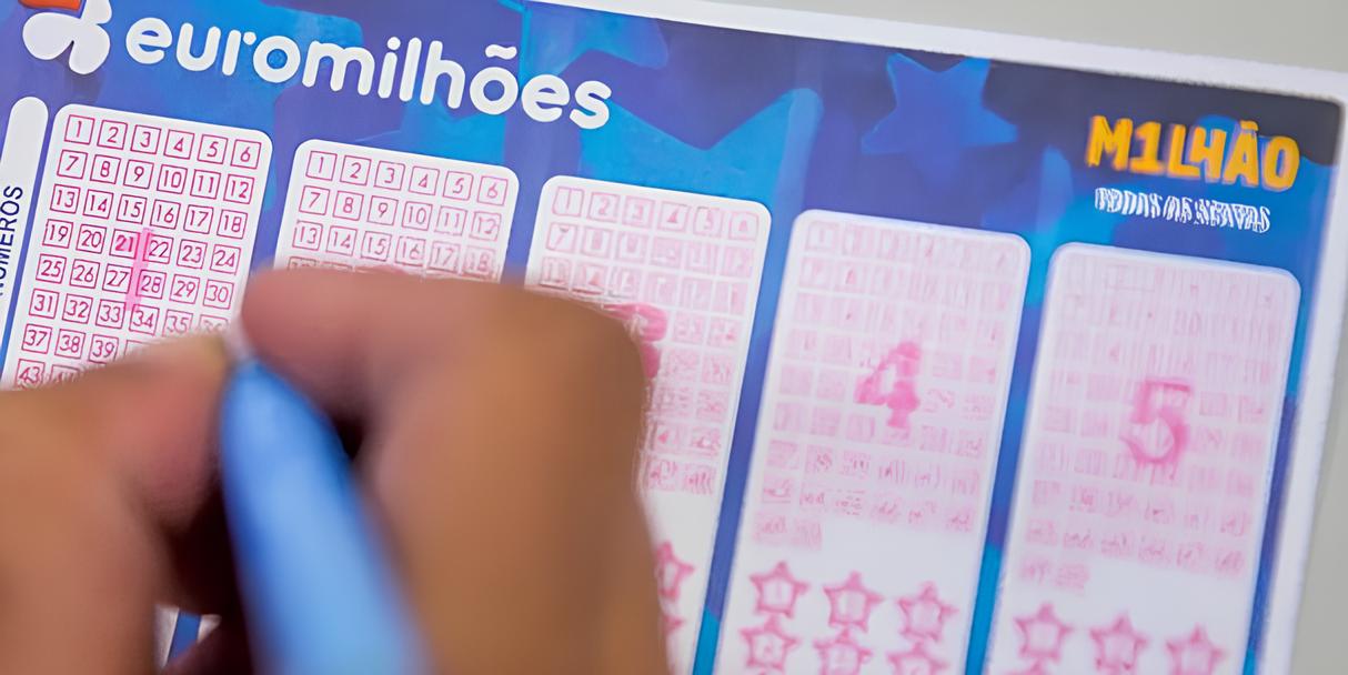 Terceira de Vez Hoje o Euromilh es Pode Mudar a Sua Vida Para Sempre com 17 Milh es de Raz es para Sonhar À Terceira É de Vez? Hoje, o Euromilhões Pode Mudar a Sua Vida Para Sempre com 17 Milhões de Razões para Sonhar